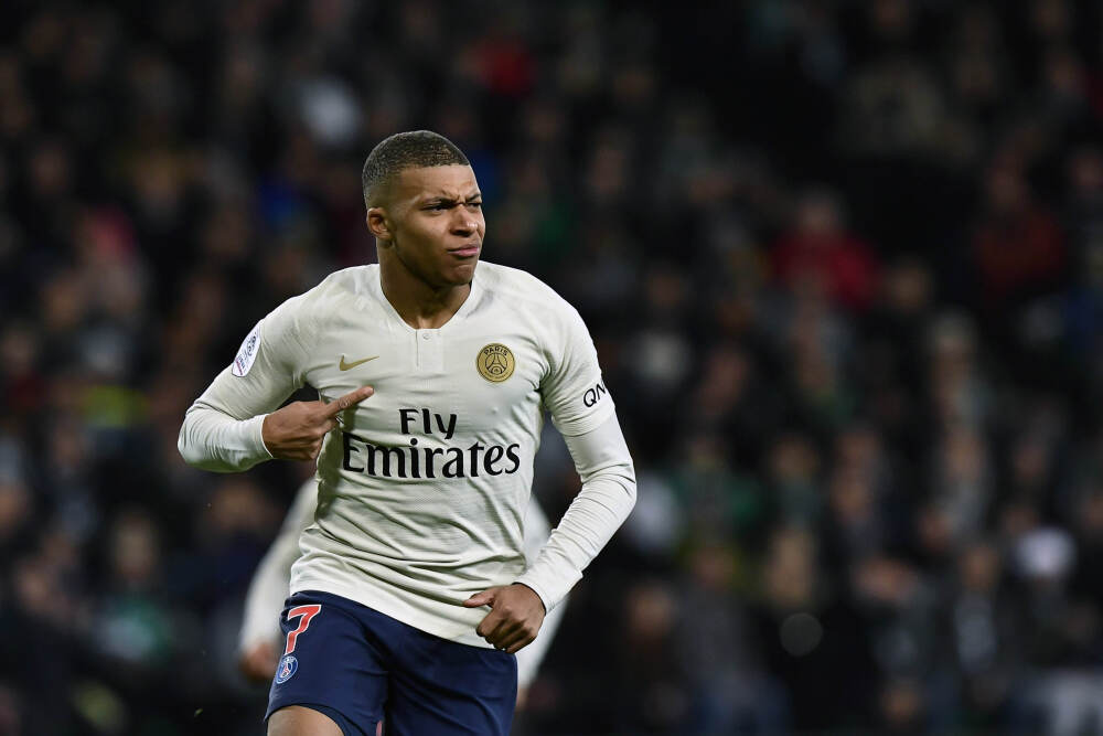 自动驾驶技术较强的中国公司Momenta:以“一个飞轮,两条腿”战略引领全球智驾浪潮